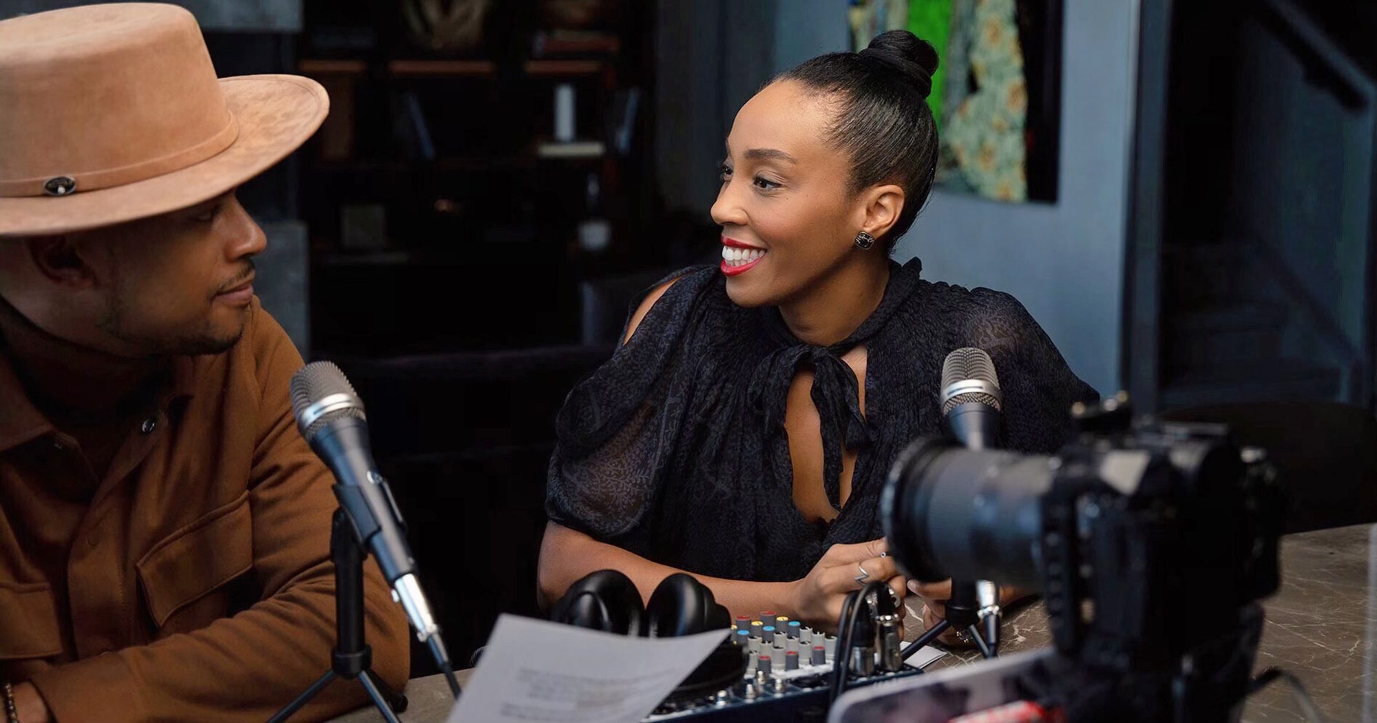 Recognizing the importance of showcasing small business excellence within the creator community, American Influencer Council – AIC Founder Qianna Smith Bruneteau and Public Goodwill Committee co-chair Karston ‘Skinny’ Tannis have joined forces to co-host the Creators with Influence Podcast.